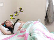 Bunnie Hughes Wakes Up With Massive Futa Dick! 💦🍆🔥