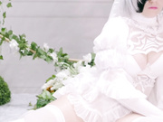 Lana Rain's Flexible 2B Bride Cosplay Squirting Explosion 💦🔥