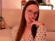 Nerdy Margarettflower Pompino Profondo con Dildo 🔥🍆