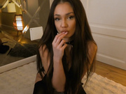Yveline Грязная Девчонка Трахает Пизду Пальцами до Сквирта 💦🔥